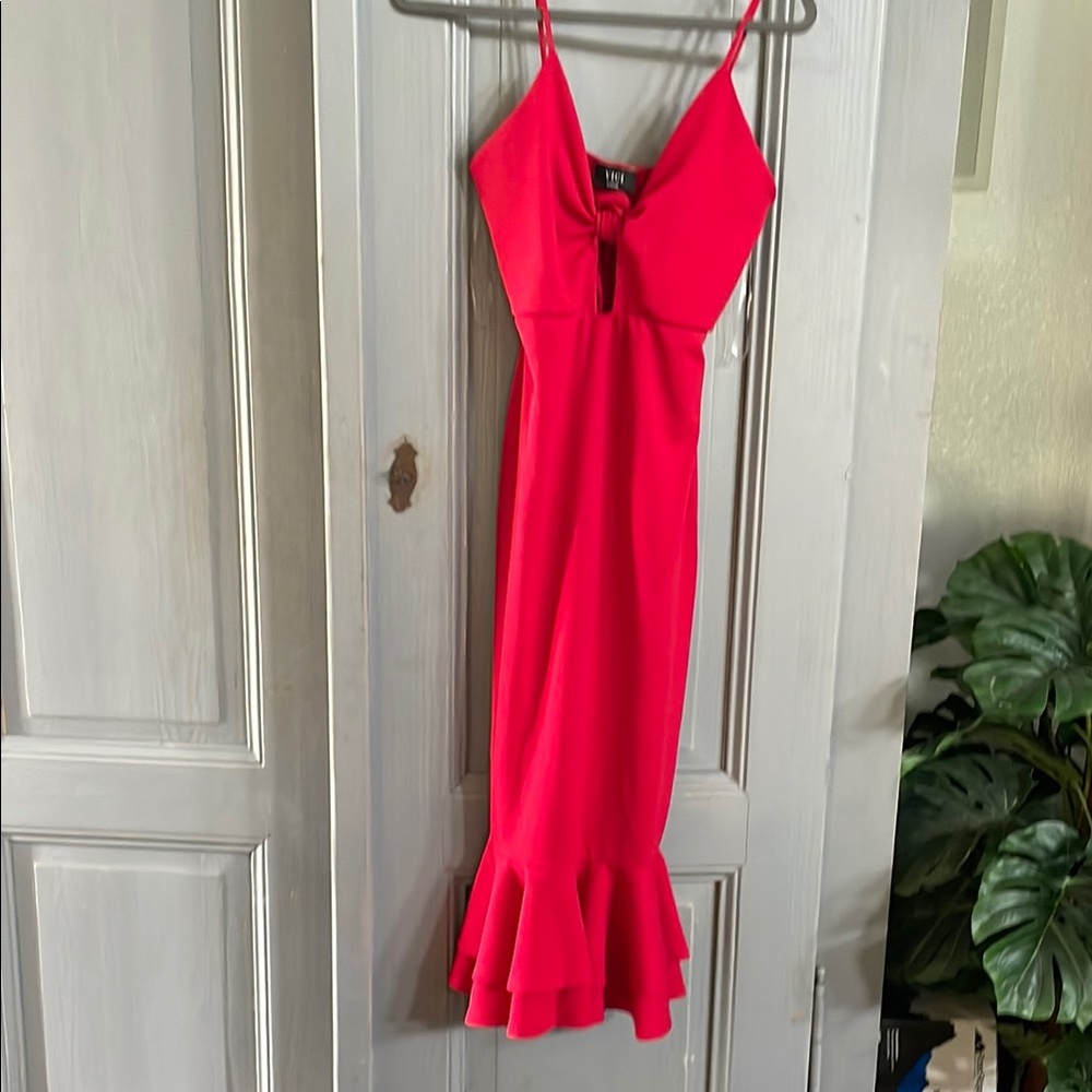 Elegant Red Midi Dress